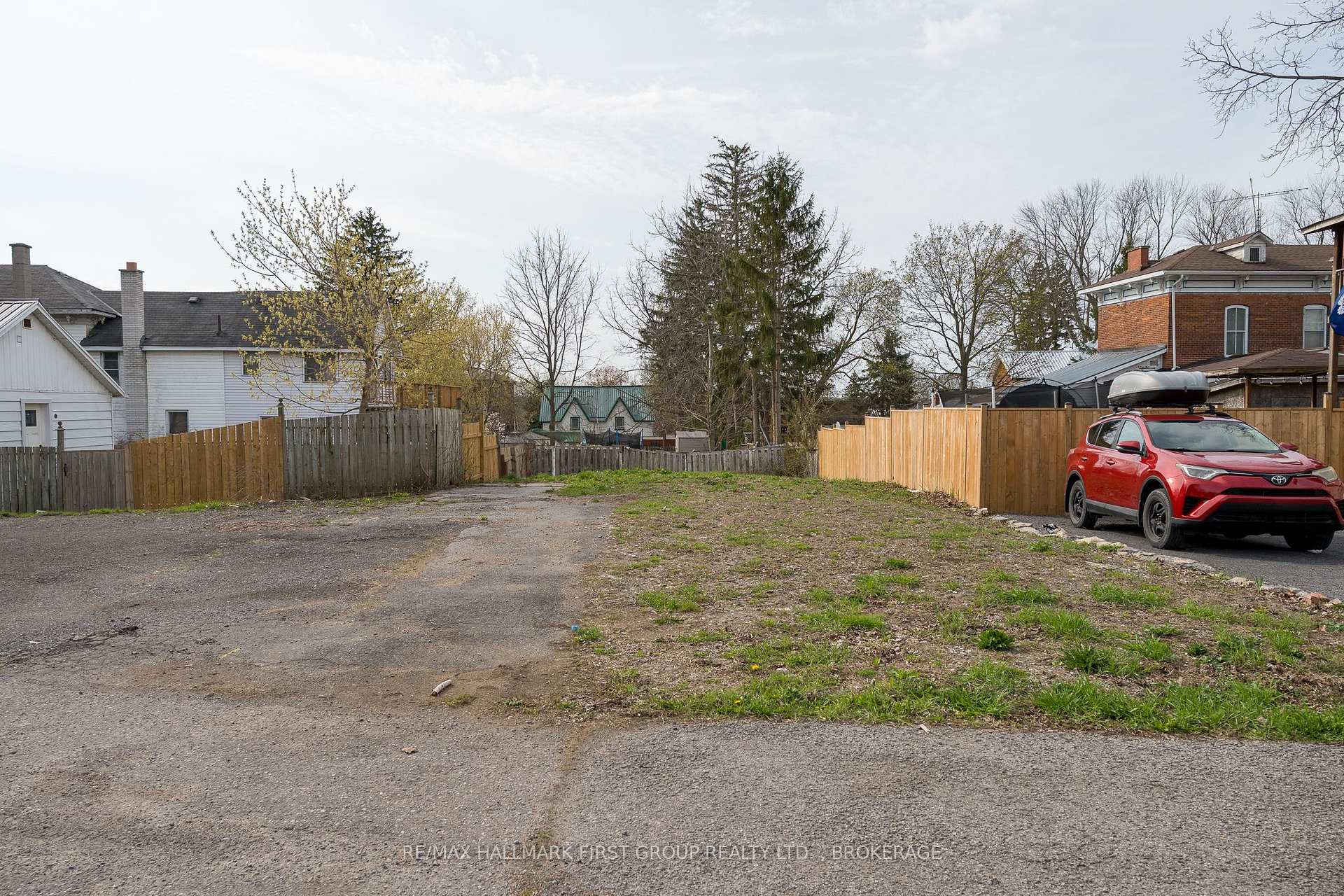 Photo 4 of 284 Dundas Street, Deseronto, Deseronto (Town) — HOMEH