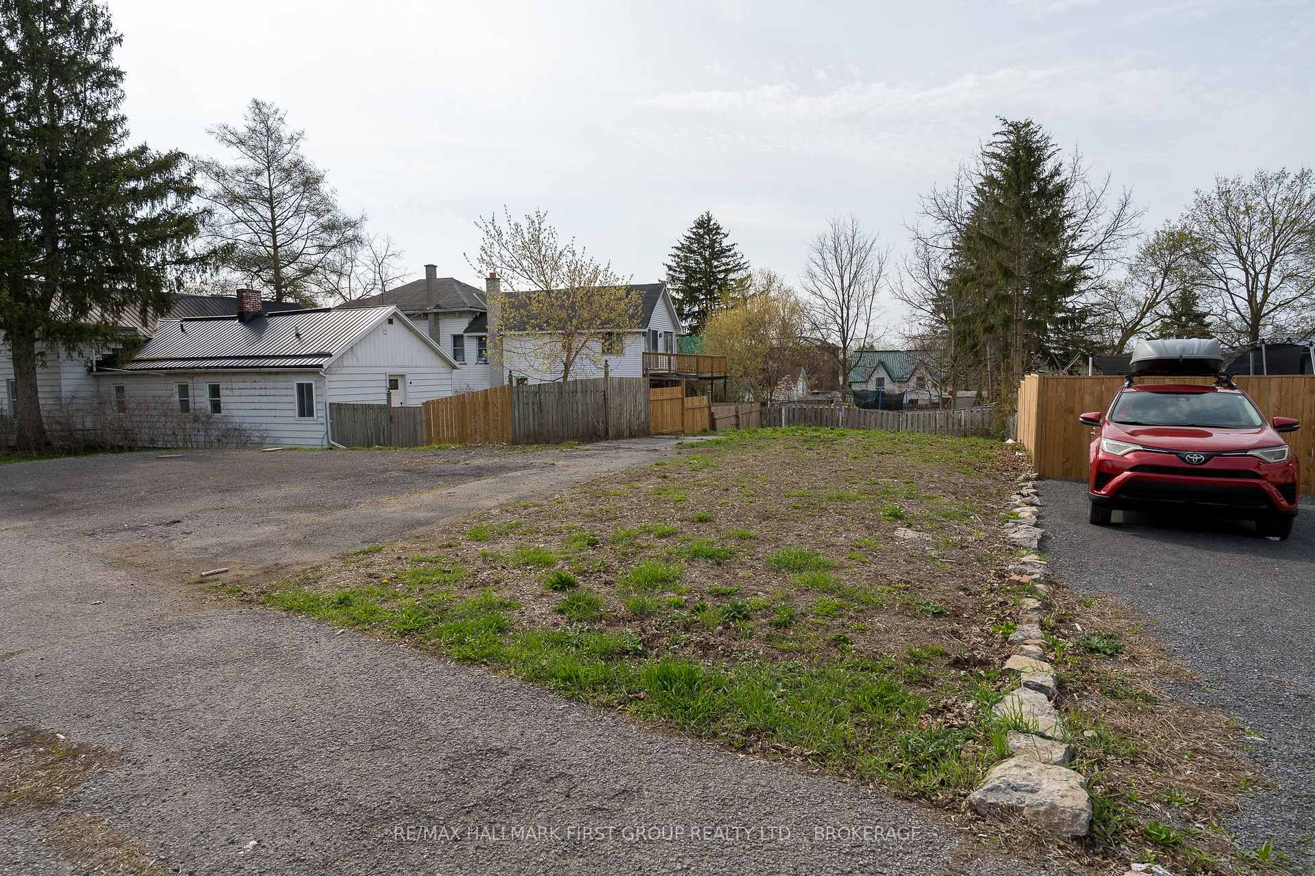 Photo 5 of 284 Dundas Street, Deseronto, Deseronto (Town) — HOMEH