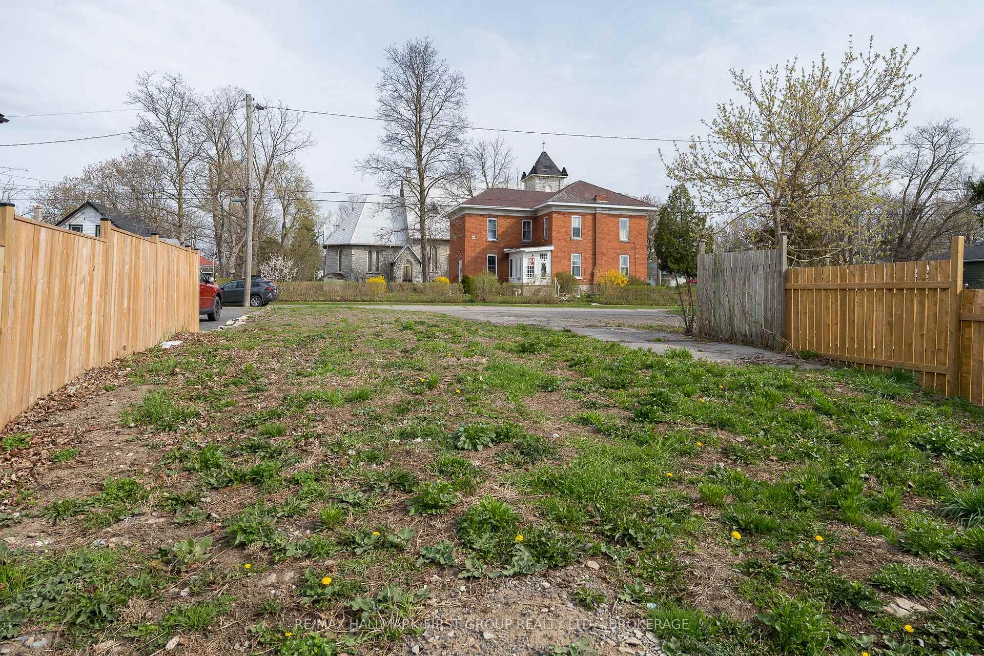 Photo 8 of 284 Dundas Street, Deseronto, Deseronto (Town) — HOMEH