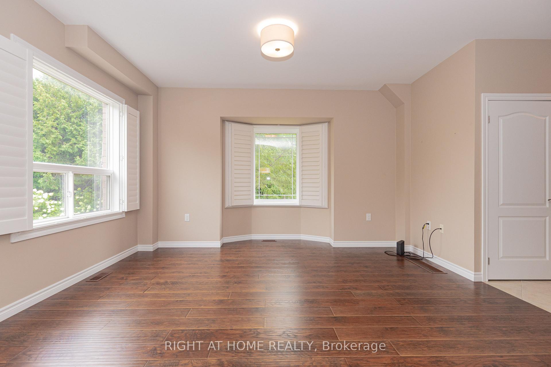 Photo 9 of 228H Crawford Street, Barrie, Ardagh — HOMEH
