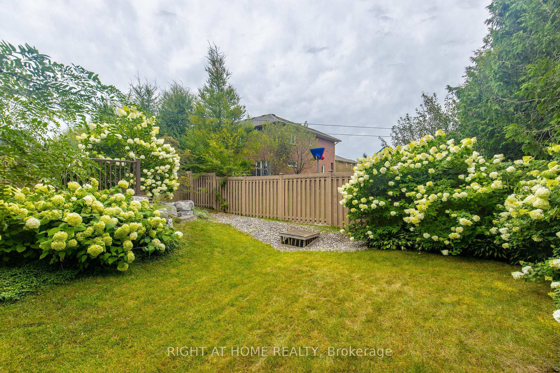 Photo 28 of 228H Crawford Street, Barrie, Ardagh — HOMEH
