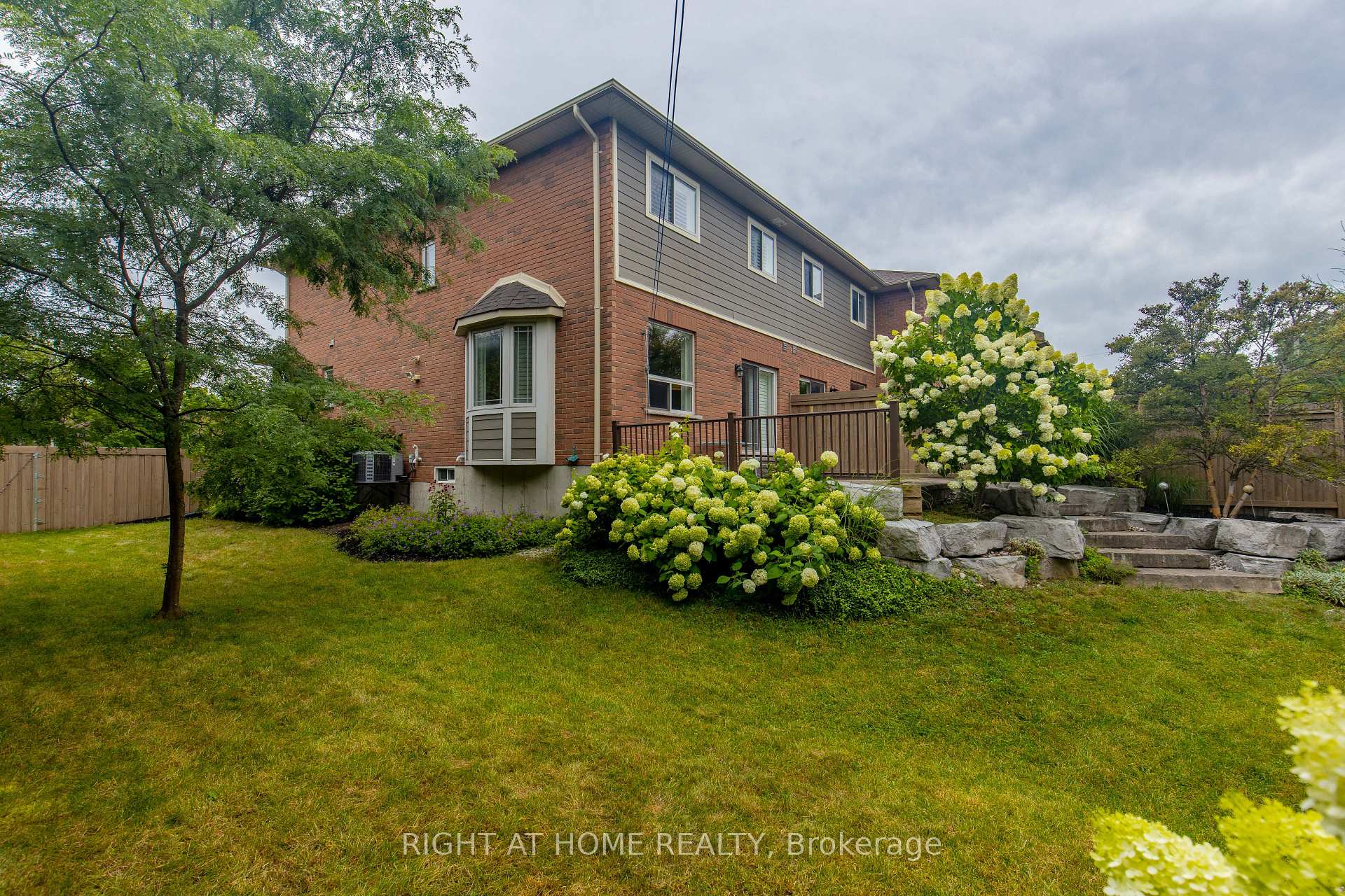 Photo 31 of 228H Crawford Street, Barrie, Ardagh — HOMEH
