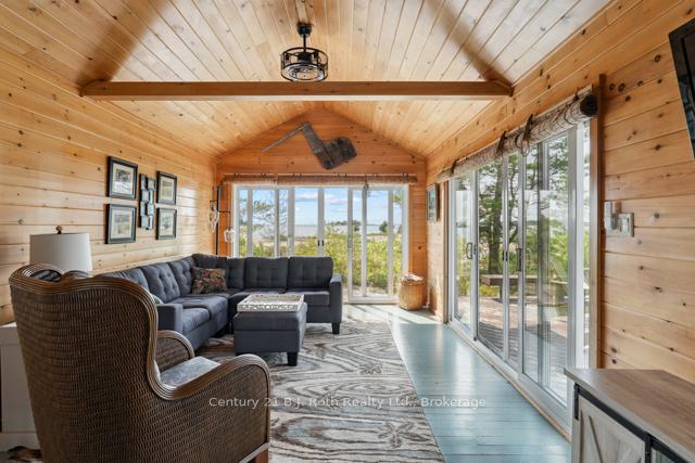 Photo 8 of 1 252c Island, Carling — HOMEH