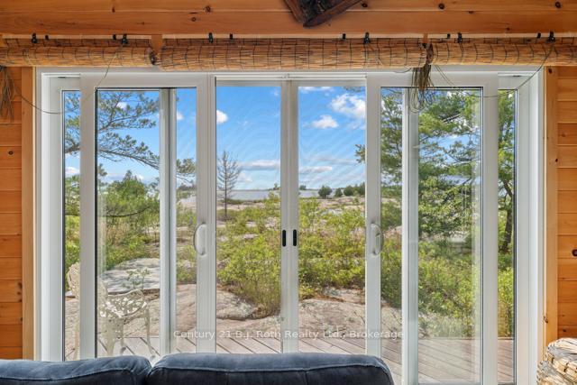 Photo 9 of 1 252c Island, Carling — HOMEH