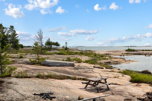 Photo 41 of 1 252c Island, Carling — HOMEH
