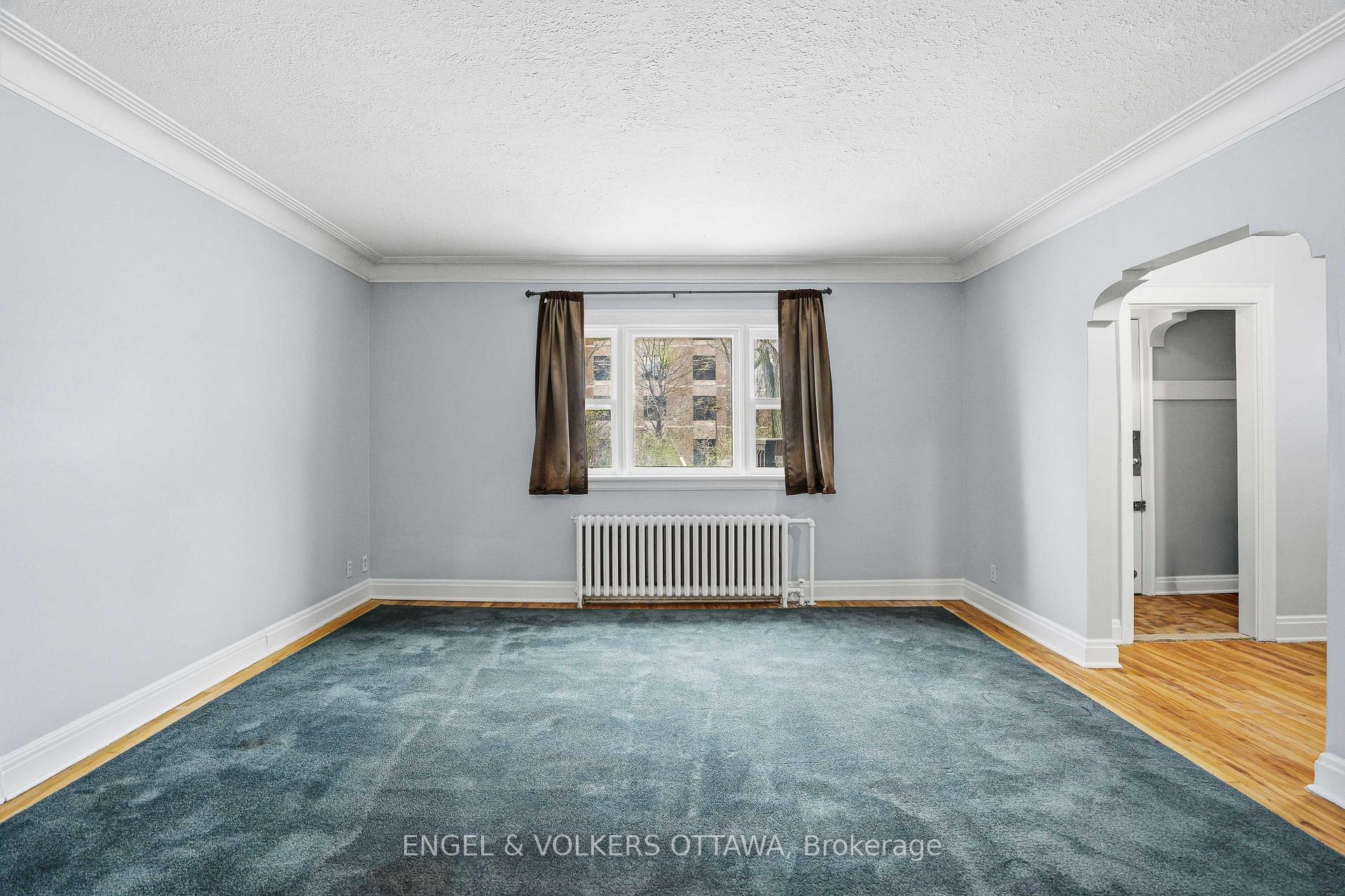 Photo 4 of 153 Hickory Street, Ottawa, West Centre Town — HOMEH