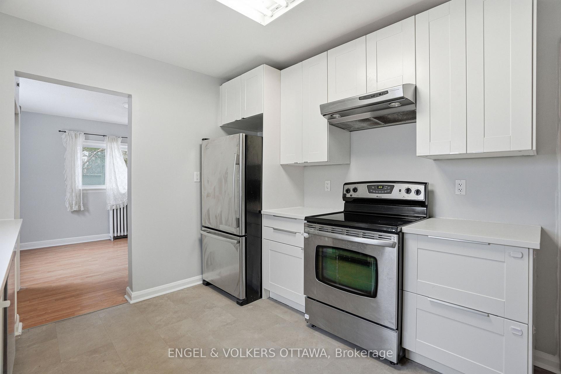 Photo 16 of 153 Hickory Street, Ottawa, West Centre Town — HOMEH