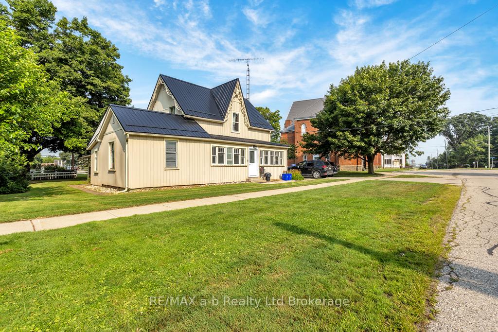 Photo 2 of 11981 Whittaker Road, Malahide, Springfield — HOMEH