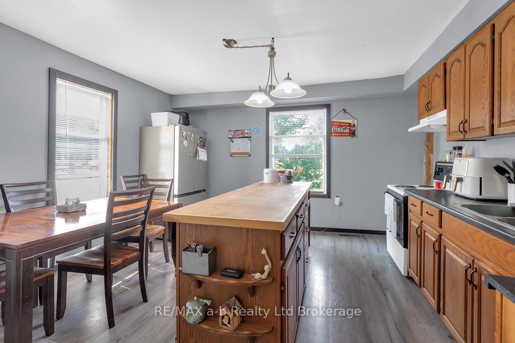 Photo 14 of 11981 Whittaker Road, Malahide, Springfield — HOMEH