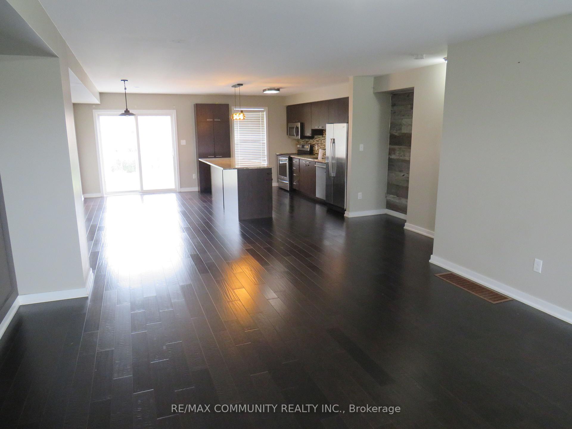 Photo 5 of Unit 4, 91 Coughlin Road, Barrie, Holly — HOMEH
