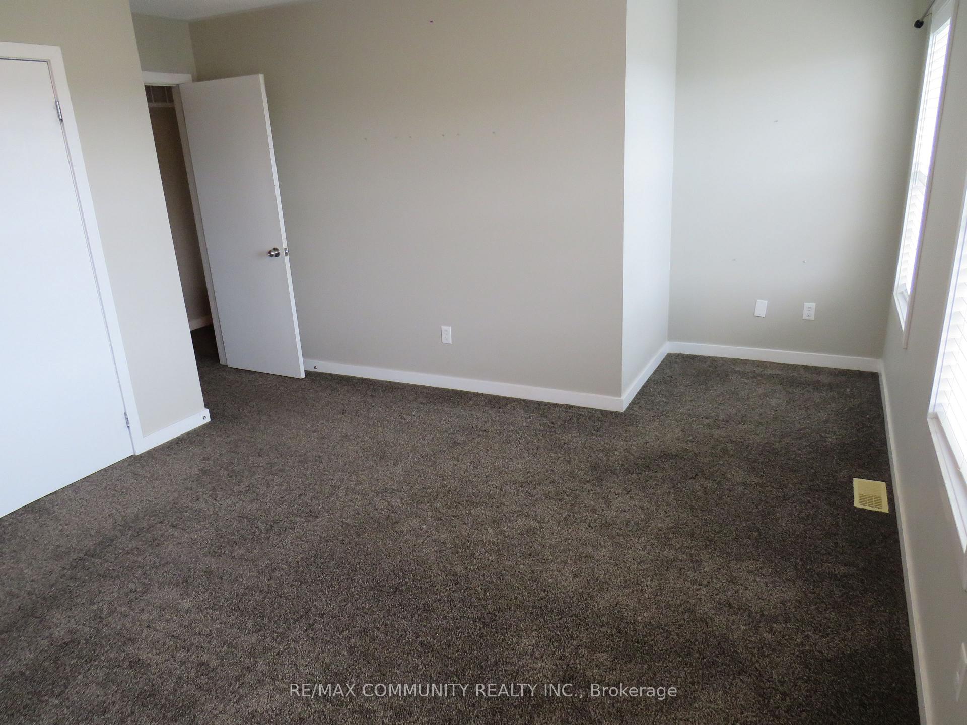 Photo 10 of Unit 4, 91 Coughlin Road, Barrie, Holly — HOMEH