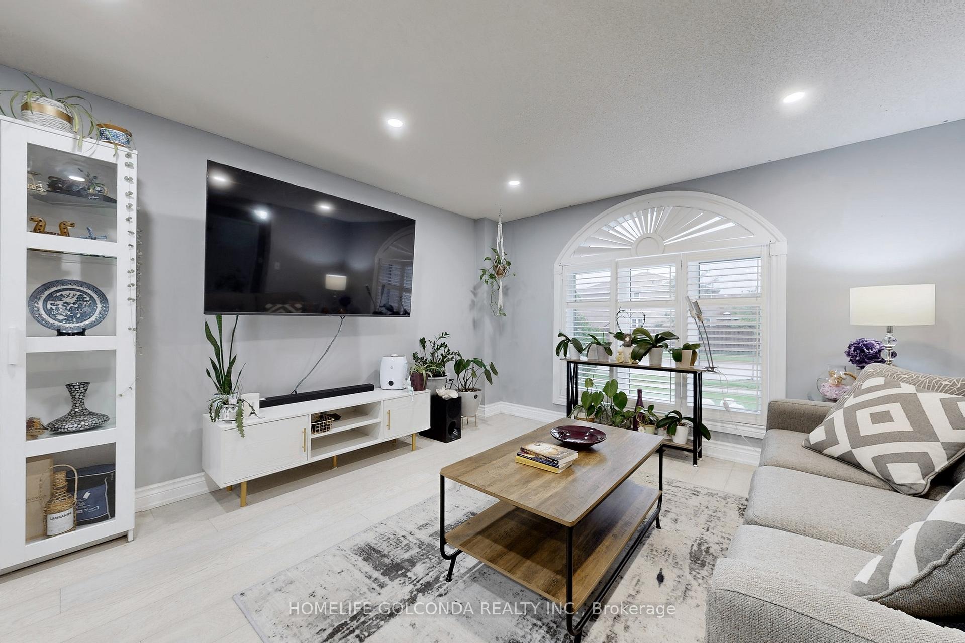 Photo 3 of 133 Hanmer Street W, Barrie, West Bayfield — HOMEH
