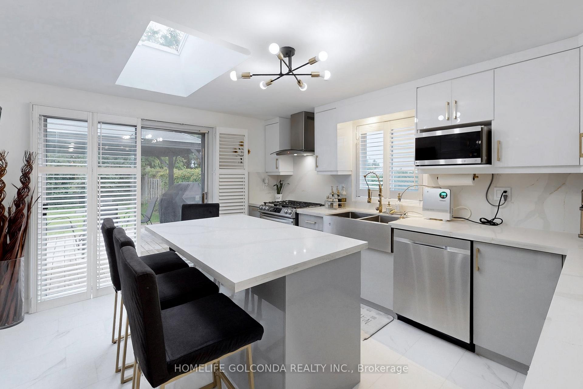 Photo 9 of 133 Hanmer Street W, Barrie, West Bayfield — HOMEH