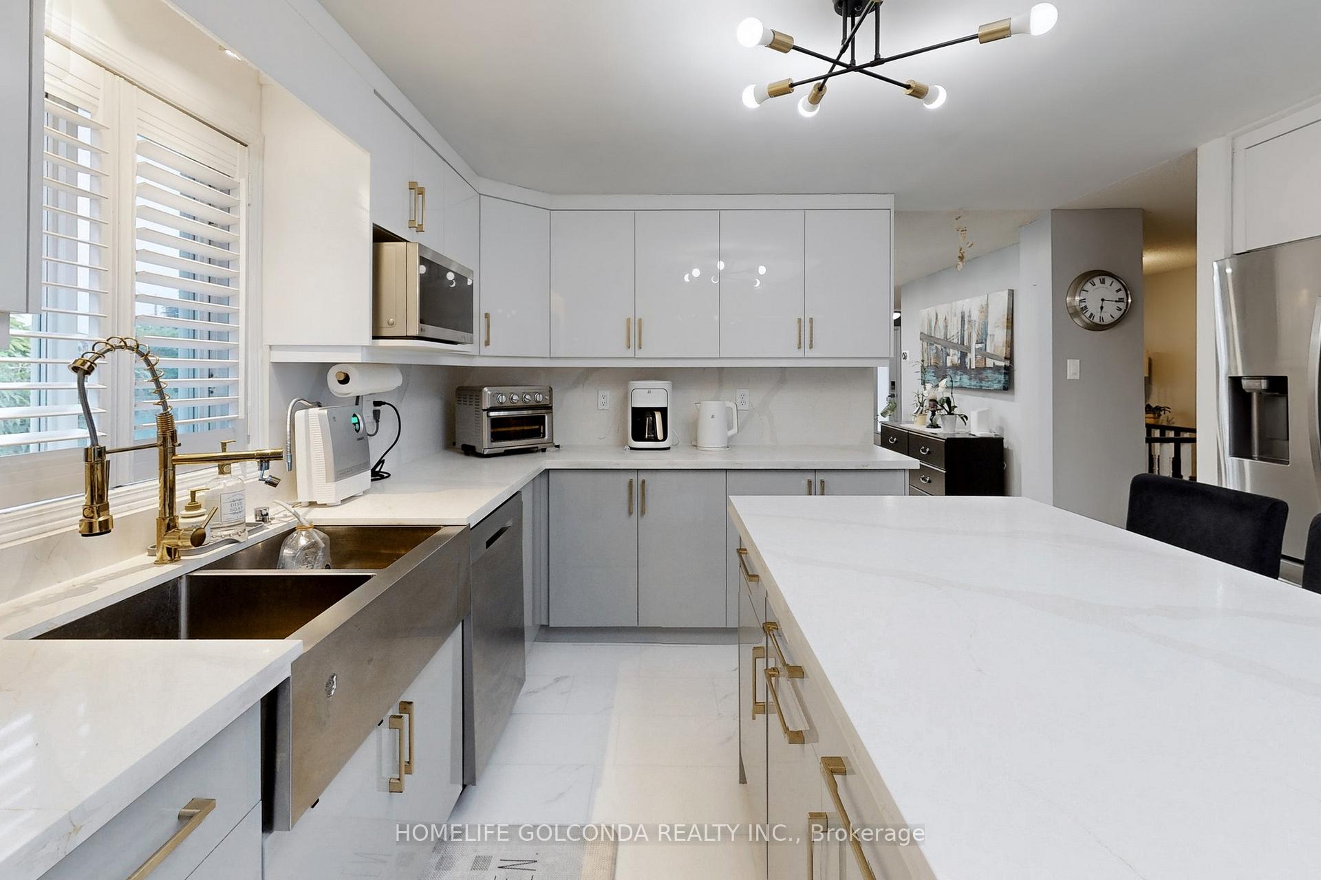 Photo 12 of 133 Hanmer Street W, Barrie, West Bayfield — HOMEH