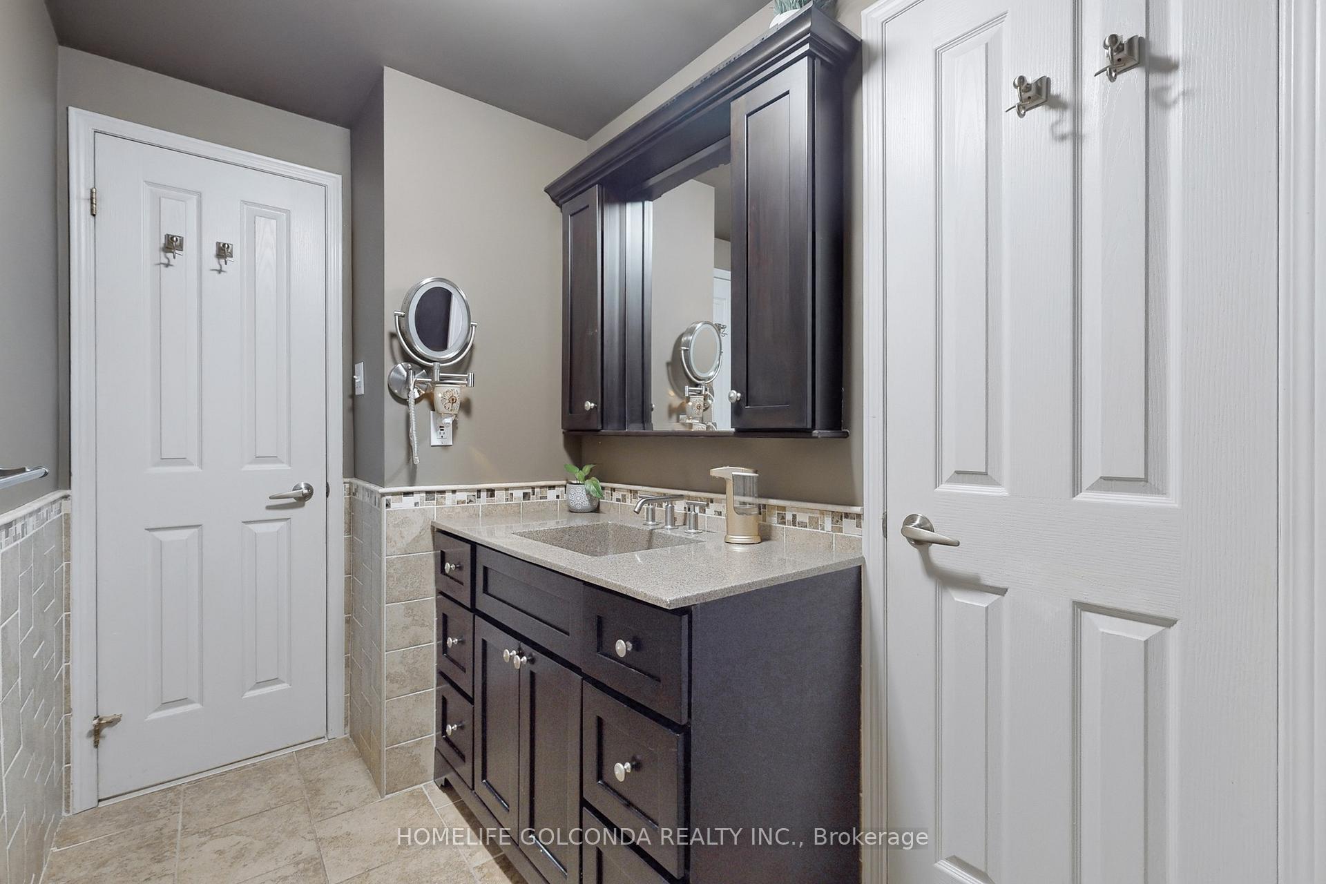 Photo 20 of 133 Hanmer Street W, Barrie, West Bayfield — HOMEH