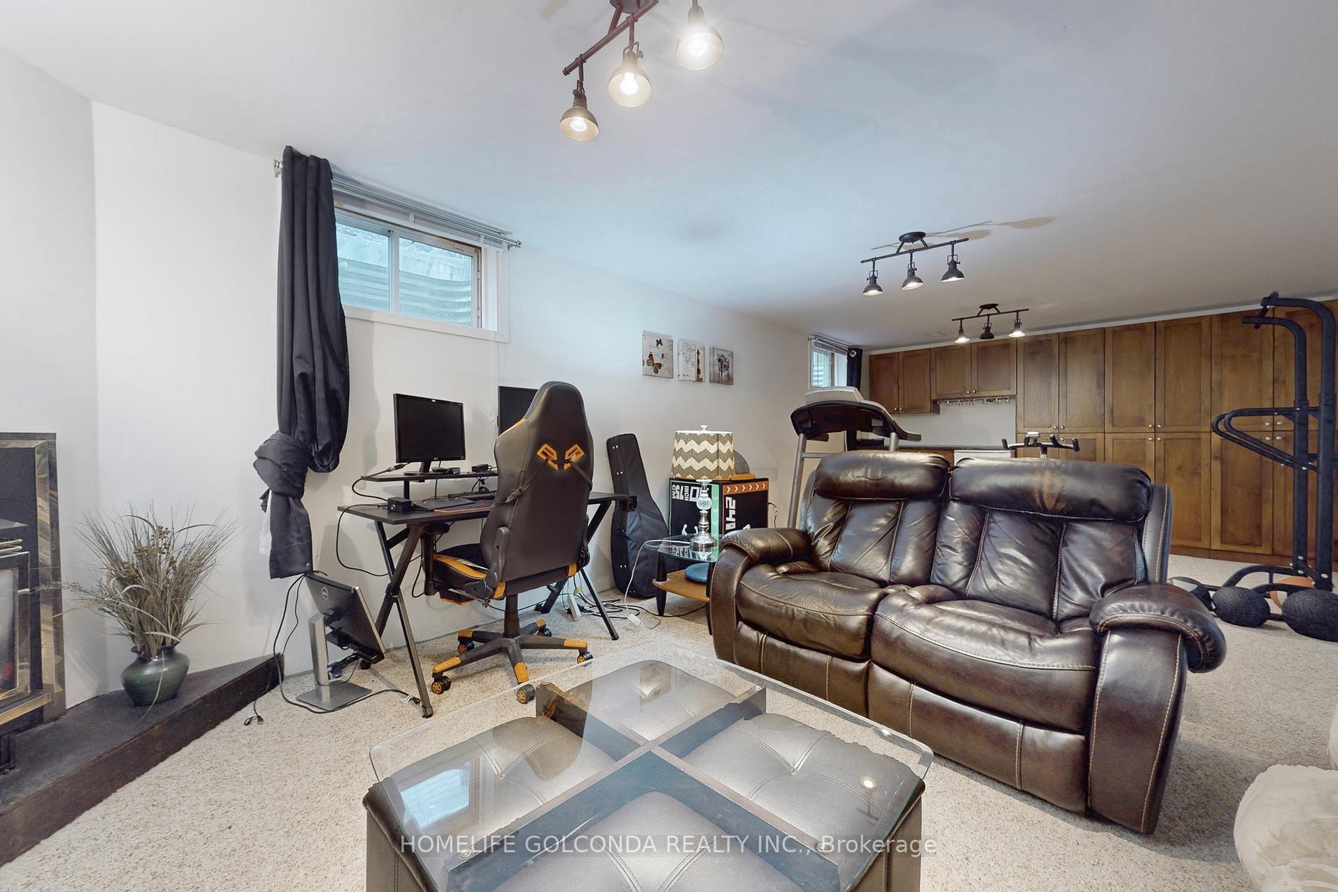 Photo 26 of 133 Hanmer Street W, Barrie, West Bayfield — HOMEH