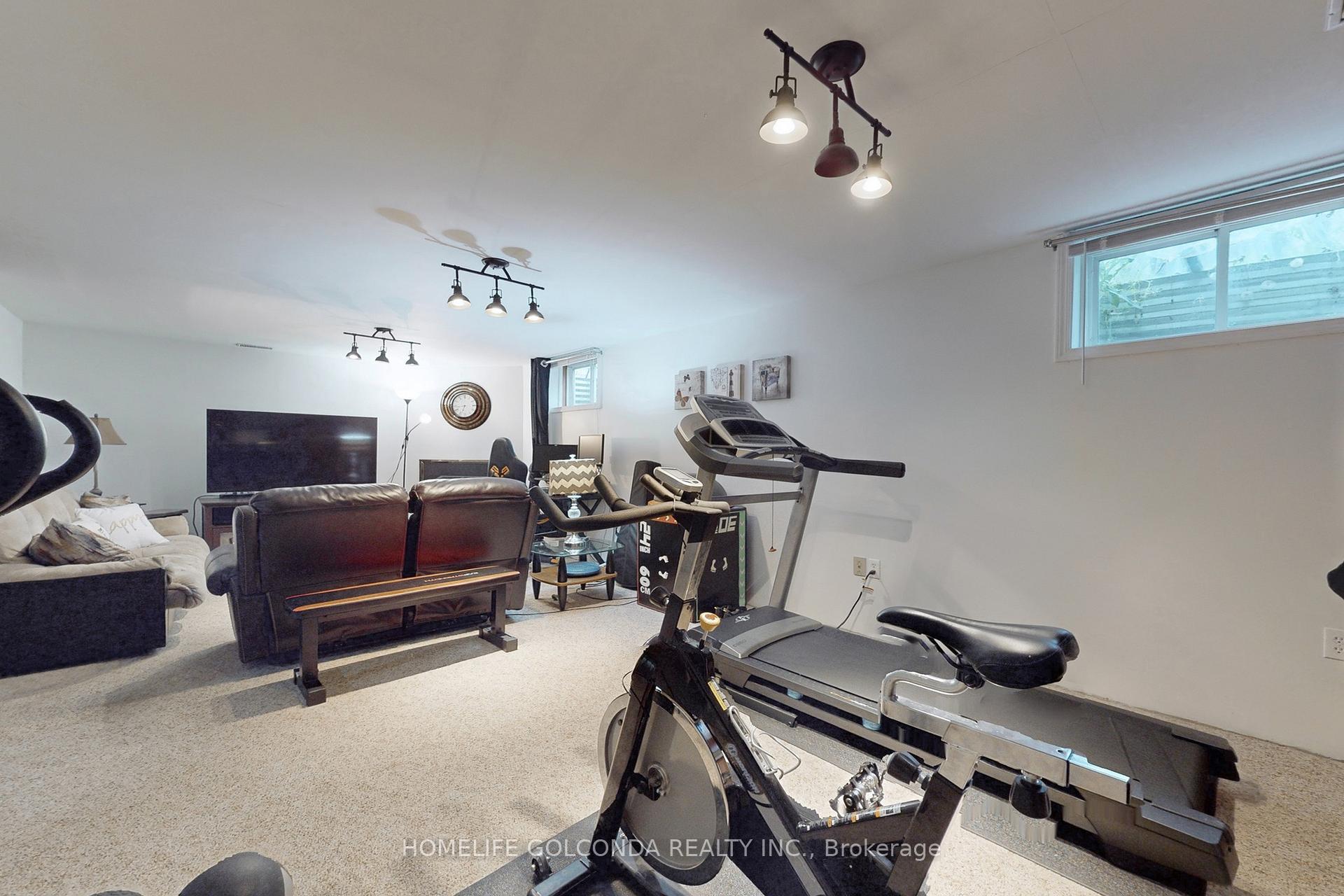 Photo 29 of 133 Hanmer Street W, Barrie, West Bayfield — HOMEH