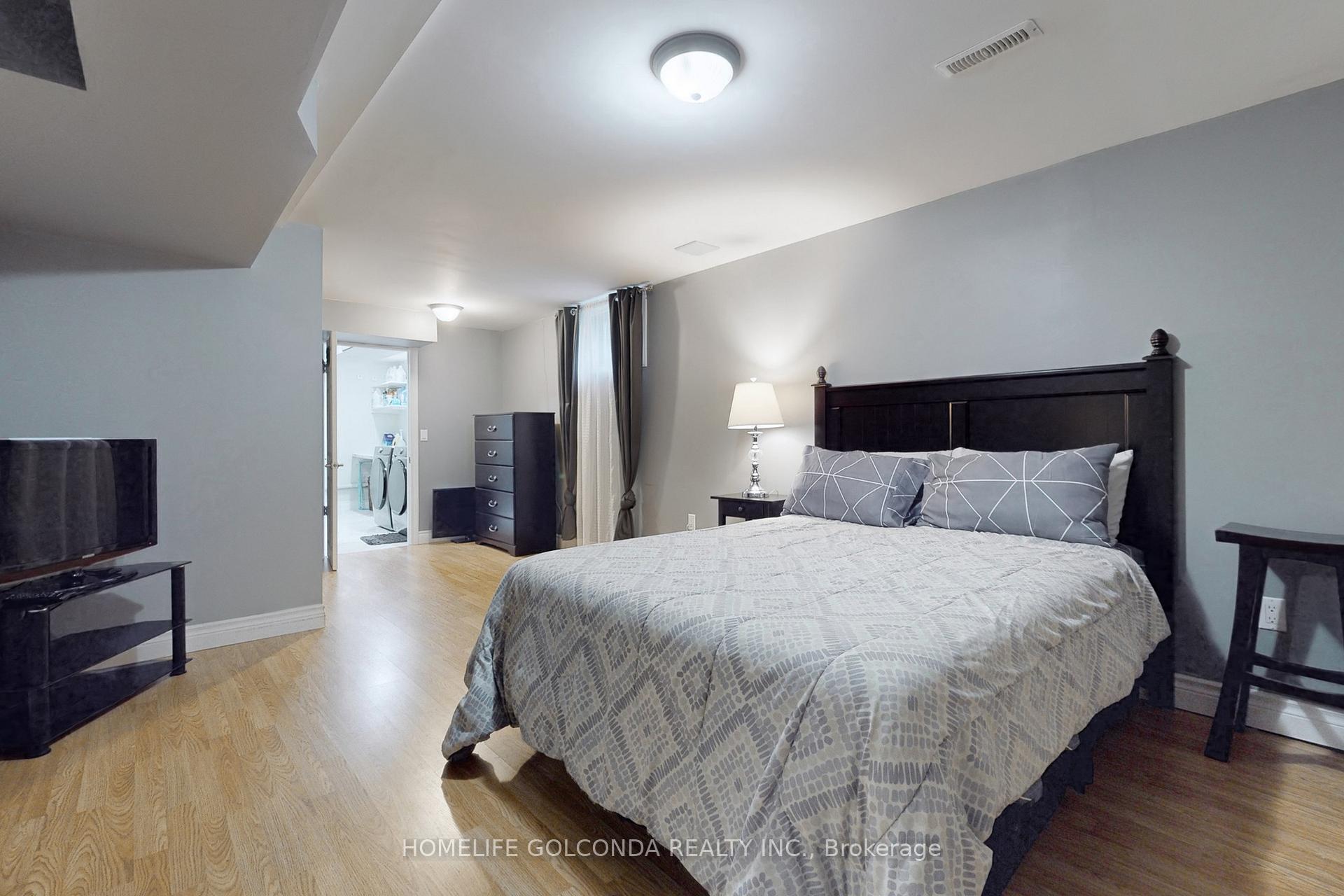Photo 31 of 133 Hanmer Street W, Barrie, West Bayfield — HOMEH