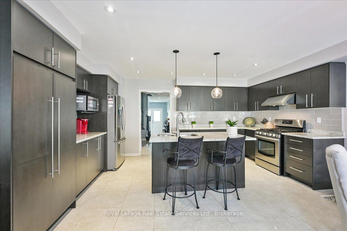Photo 8 of 50 Mcknight Avenue, Hamilton, Waterdown — HOMEH