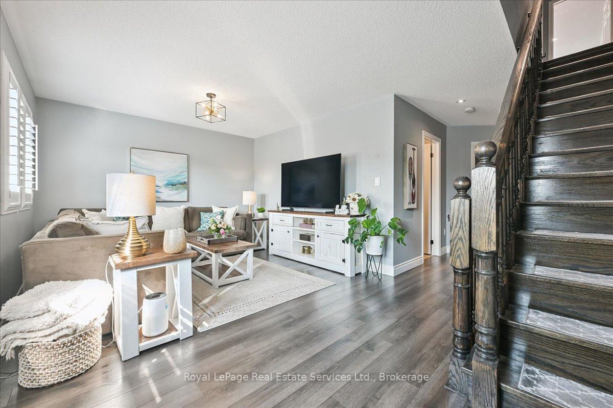 Photo 11 of 50 Mcknight Avenue, Hamilton, Waterdown — HOMEH