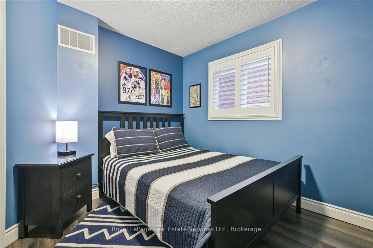 Photo 13 of 50 Mcknight Avenue, Hamilton, Waterdown — HOMEH