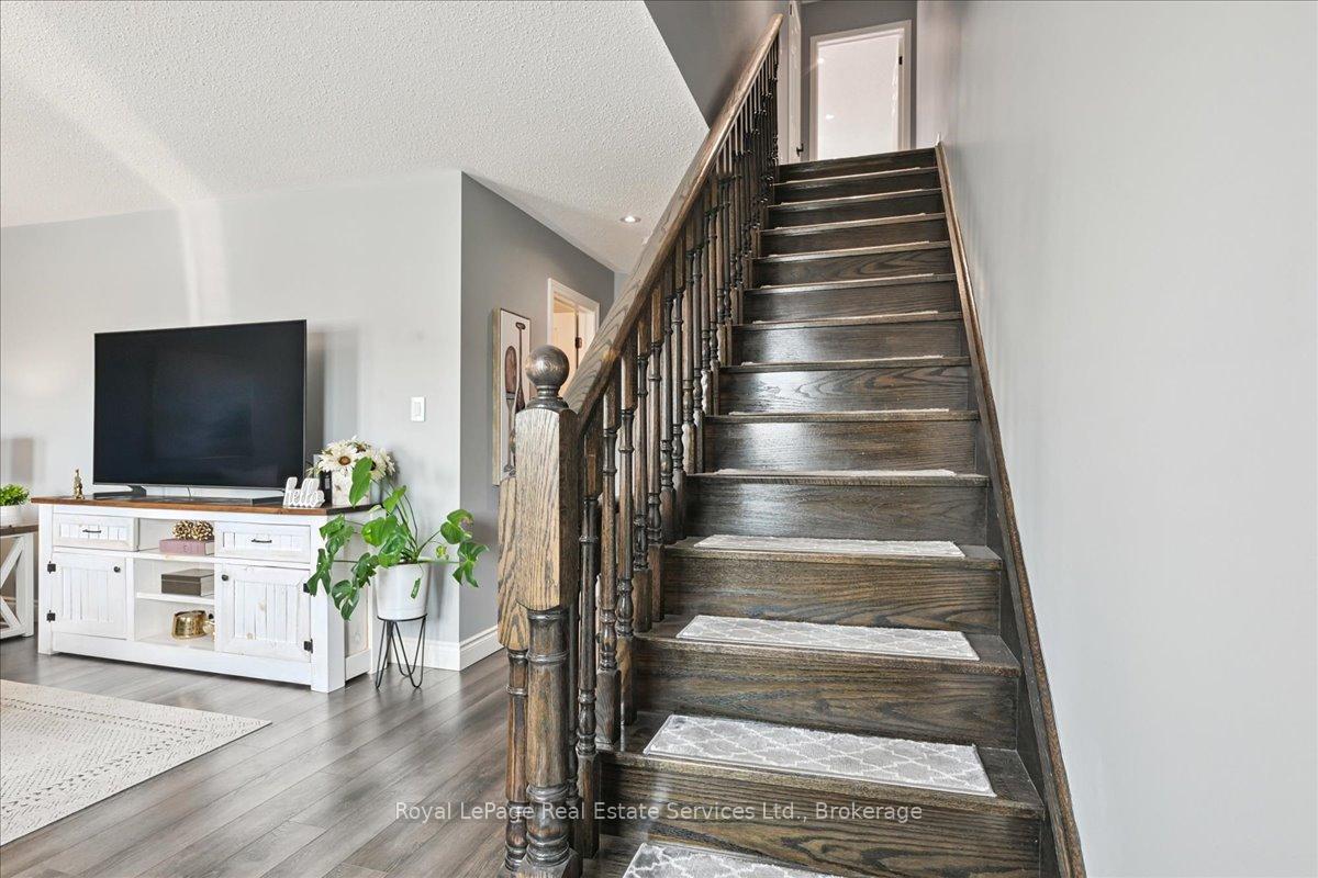 Photo 16 of 50 Mcknight Avenue, Hamilton, Waterdown — HOMEH