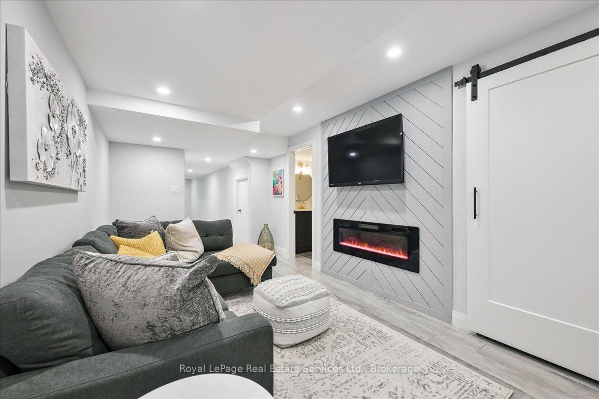 Photo 22 of 50 Mcknight Avenue, Hamilton, Waterdown — HOMEH
