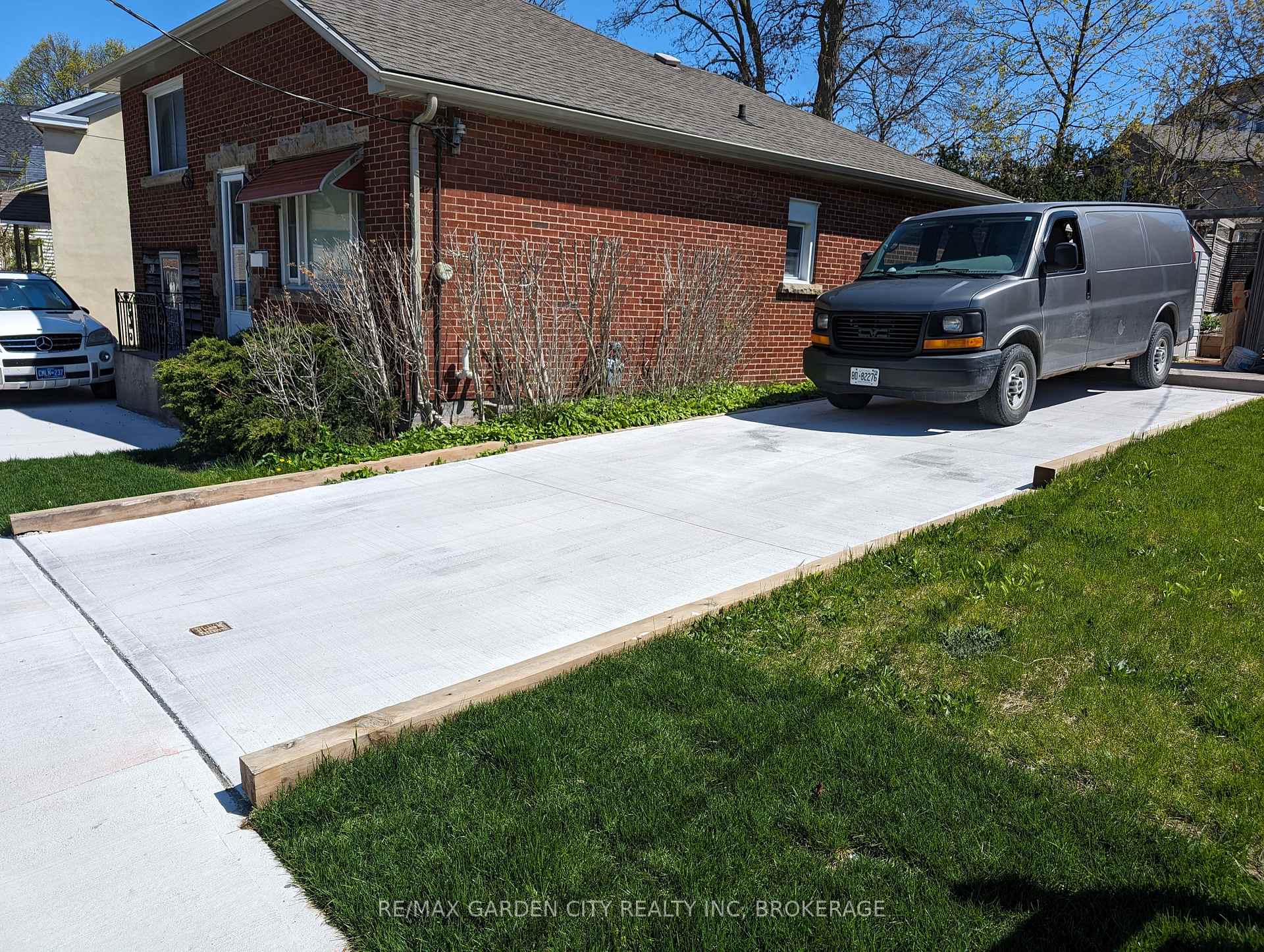 Photo 17 of 28 Lake Street, St. Catharines, Downtown — HOMEH