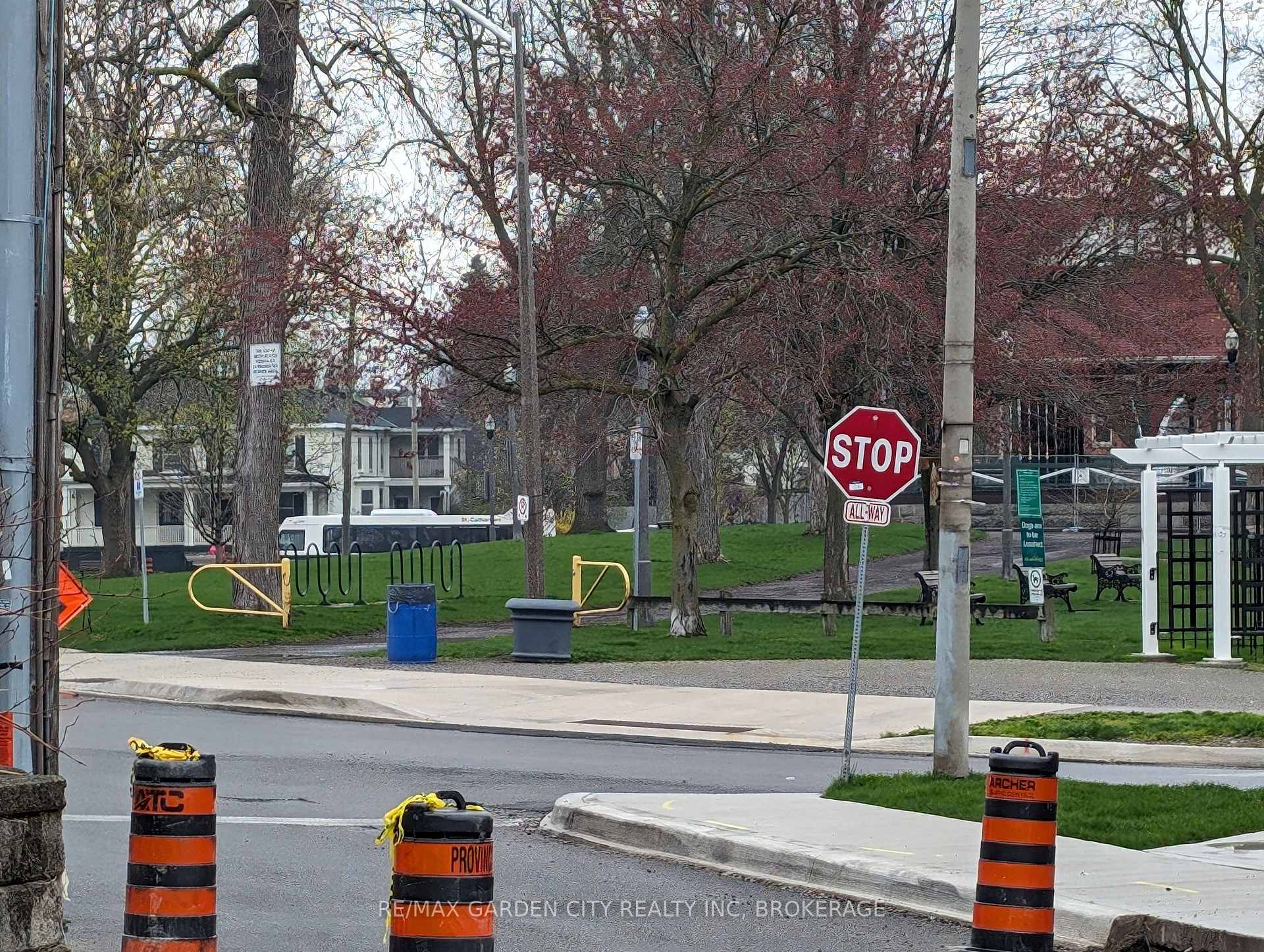 Photo 24 of 28 Lake Street, St. Catharines, Downtown — HOMEH