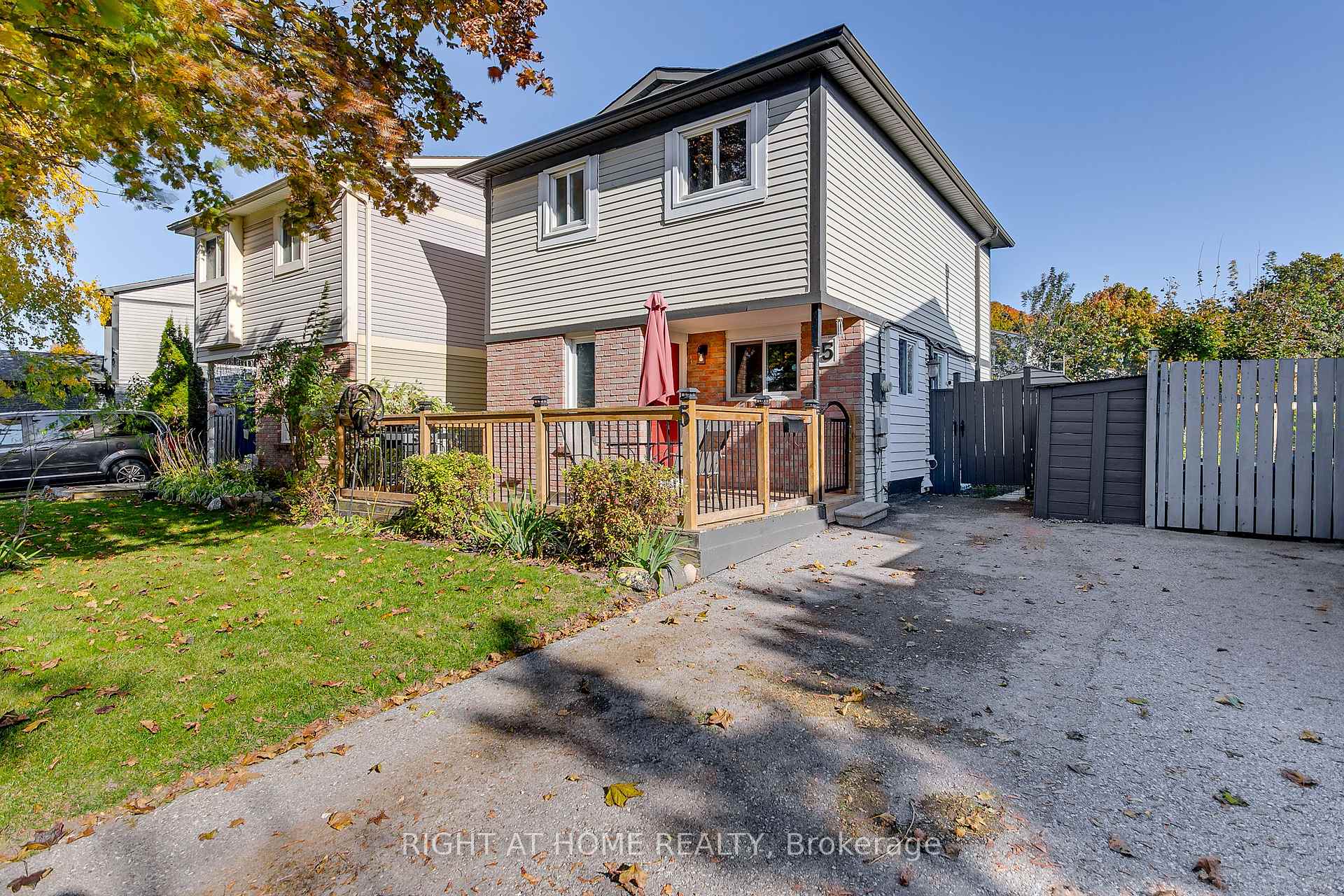 Photo 1 of 5 Dickens Drive, Barrie, Letitia Heights — HOMEH