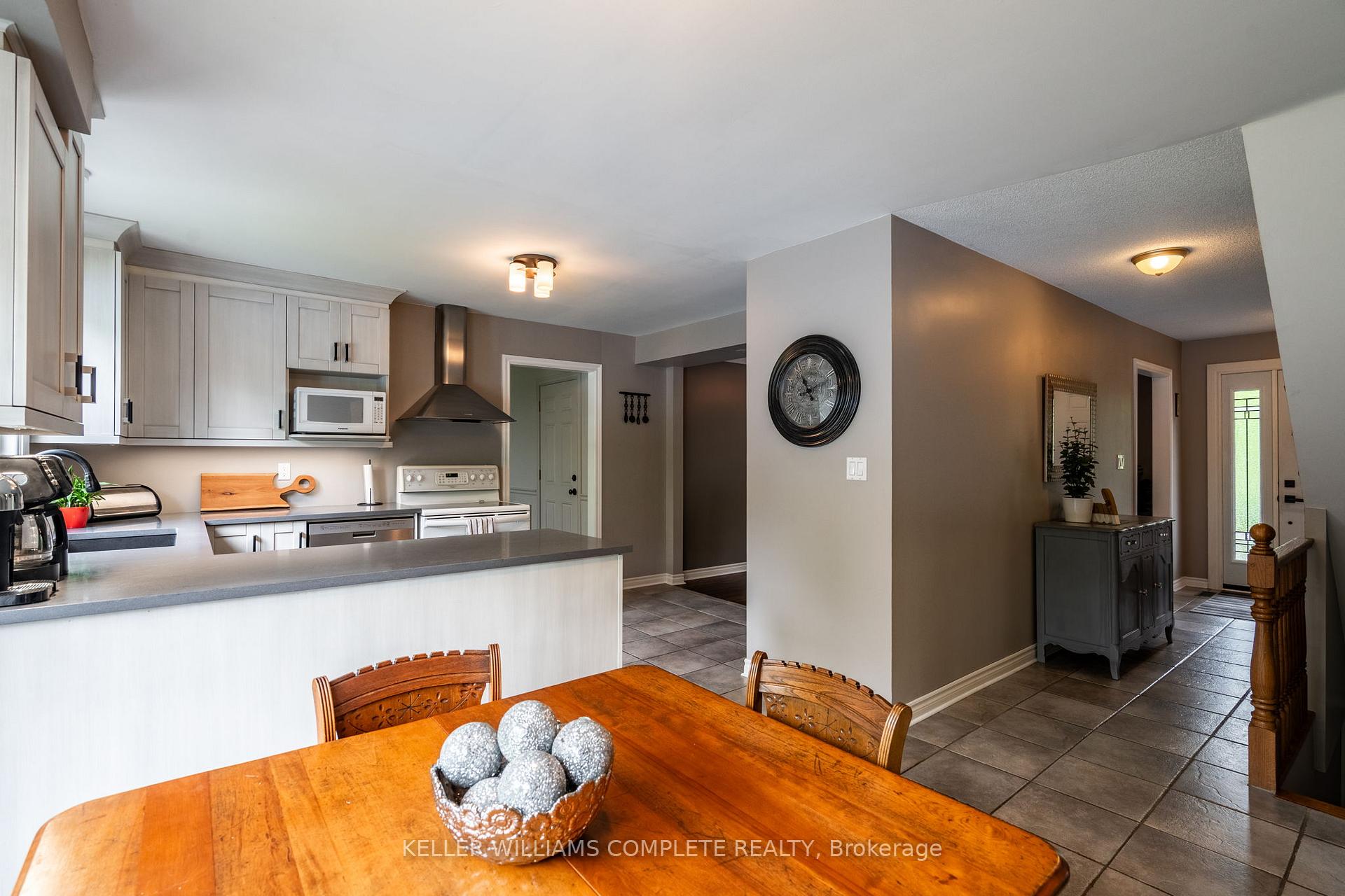 Photo 14 of 46 Postans Path, Hamilton, Ancaster — HOMEH