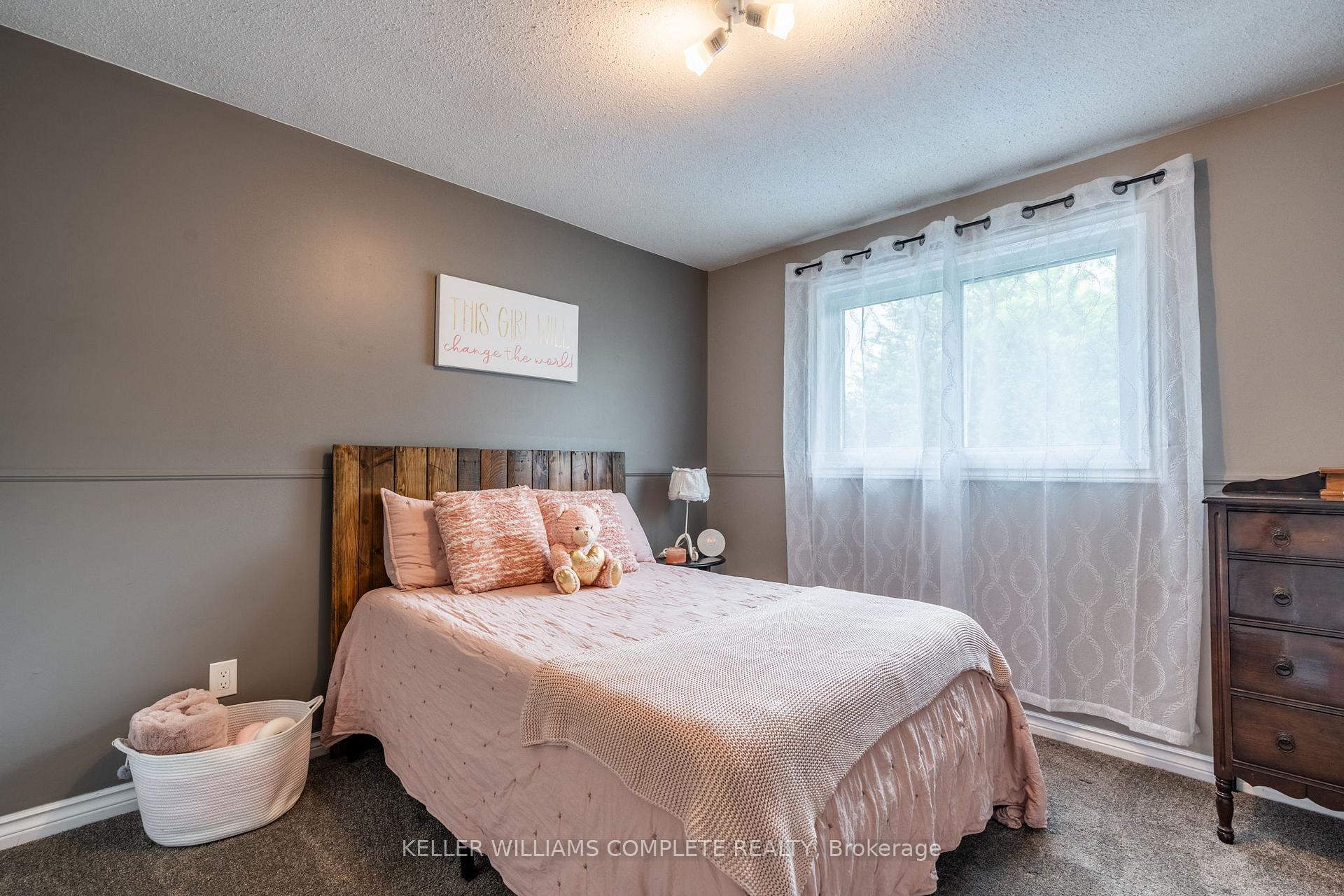Photo 24 of 46 Postans Path, Hamilton, Ancaster — HOMEH