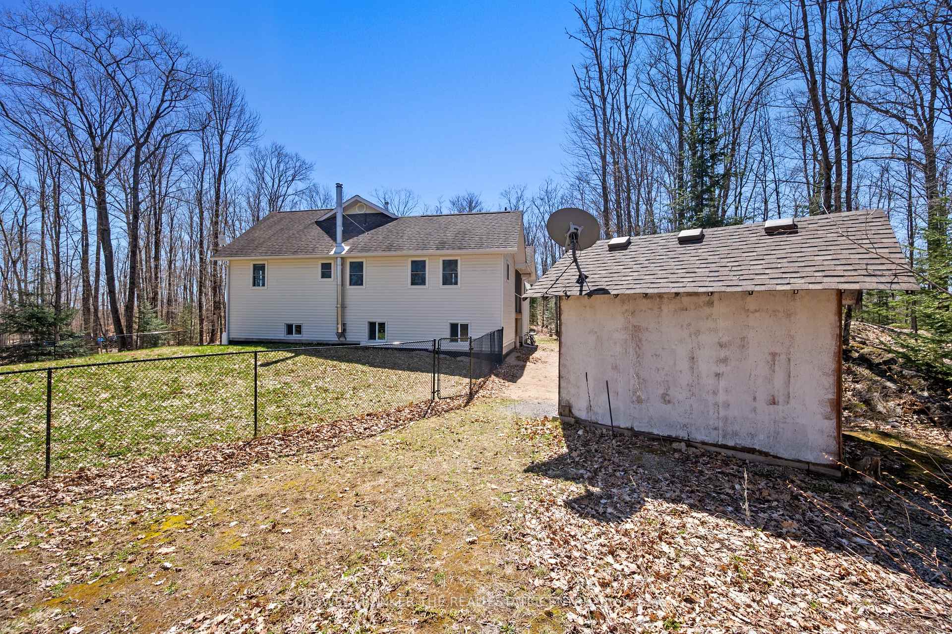 Photo 29 of 800 Jeffrey Lake Road, Faraday — HOMEH