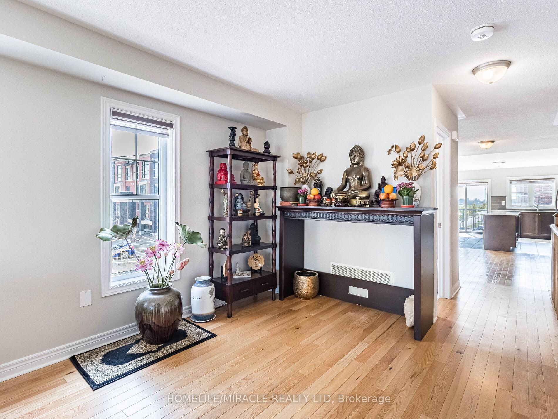 Photo 18 of 43 Finegan Circle, Brampton, Northwest Brampton — HOMEH