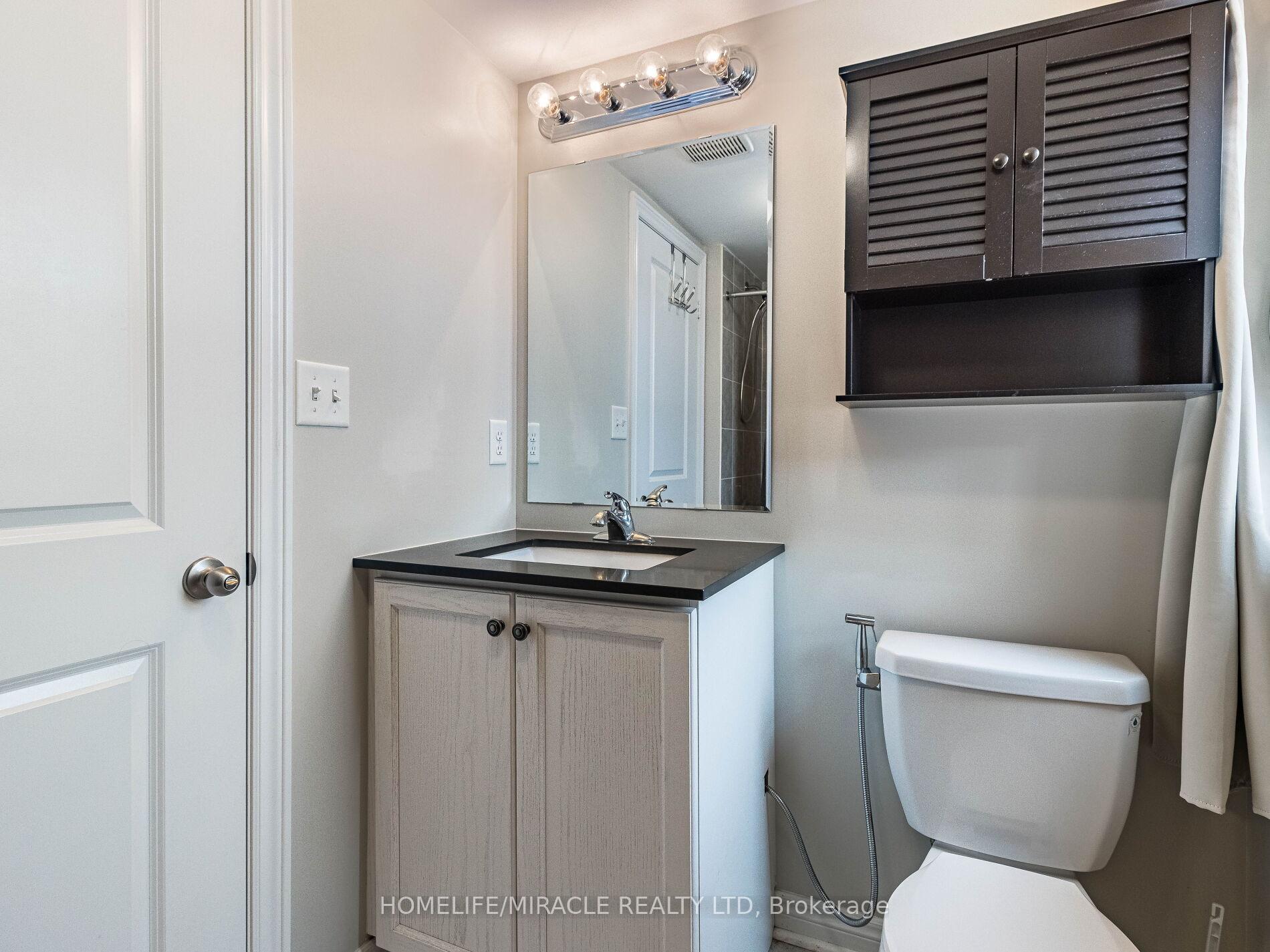 Photo 25 of 43 Finegan Circle, Brampton, Northwest Brampton — HOMEH