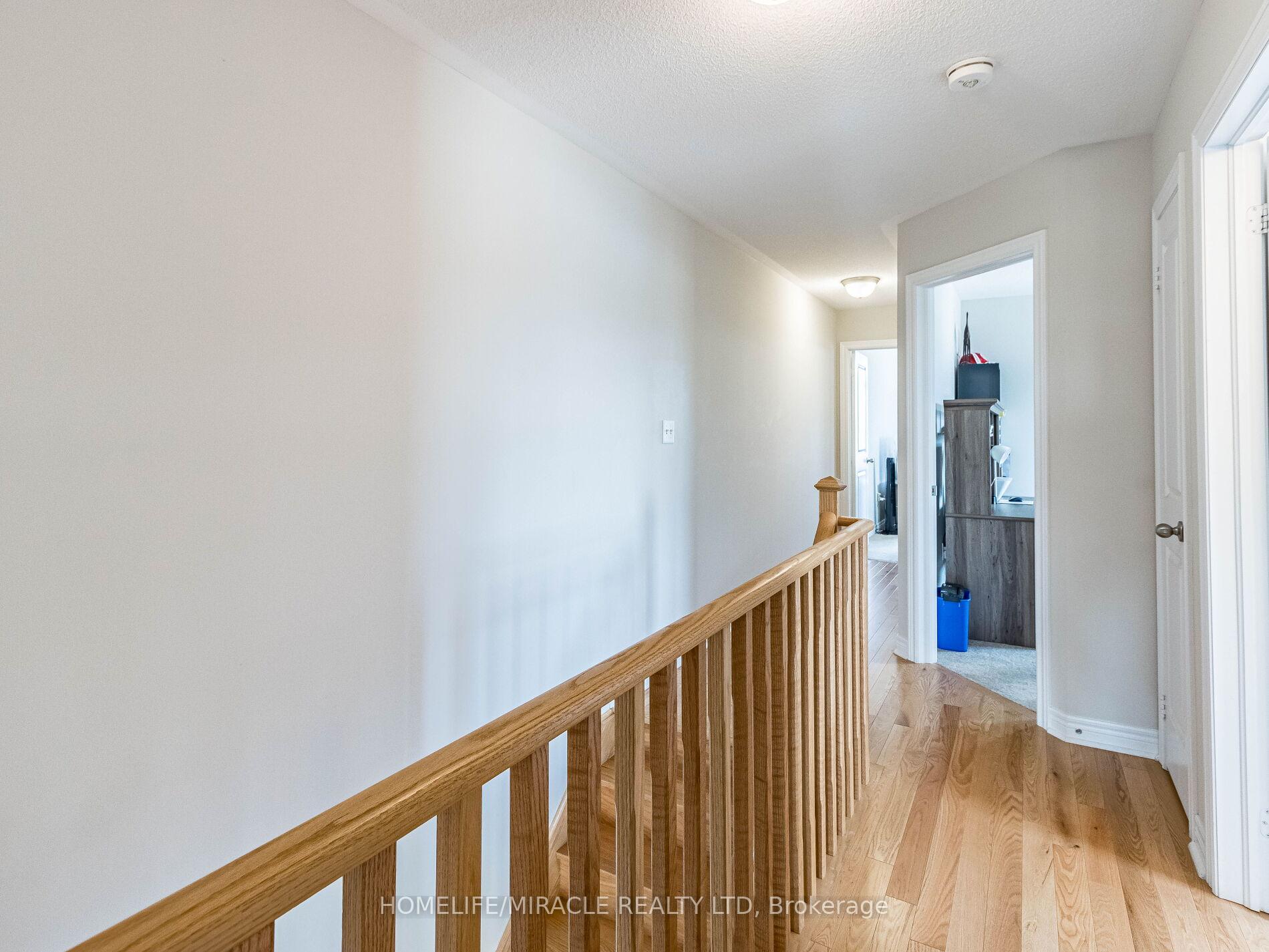 Photo 37 of 43 Finegan Circle, Brampton, Northwest Brampton — HOMEH