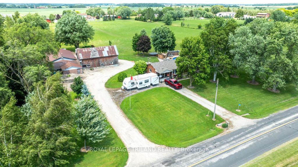 Photo 4 of 47808 College Line, Malahide, Rural Malahide — HOMEH