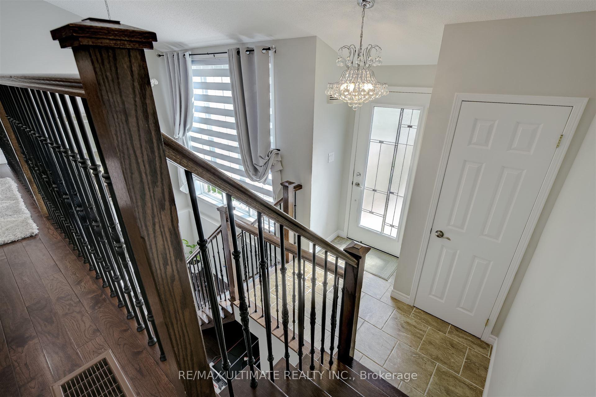 Photo 4 of 158 Hanmer Street E, Barrie, East Bayfield — HOMEH