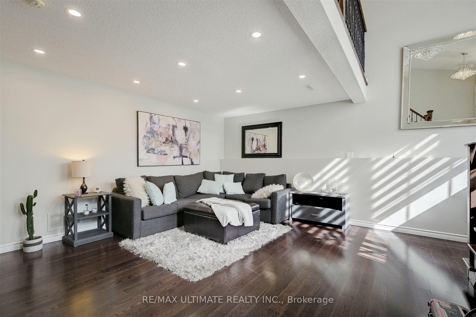 Photo 7 of 158 Hanmer Street E, Barrie, East Bayfield — HOMEH