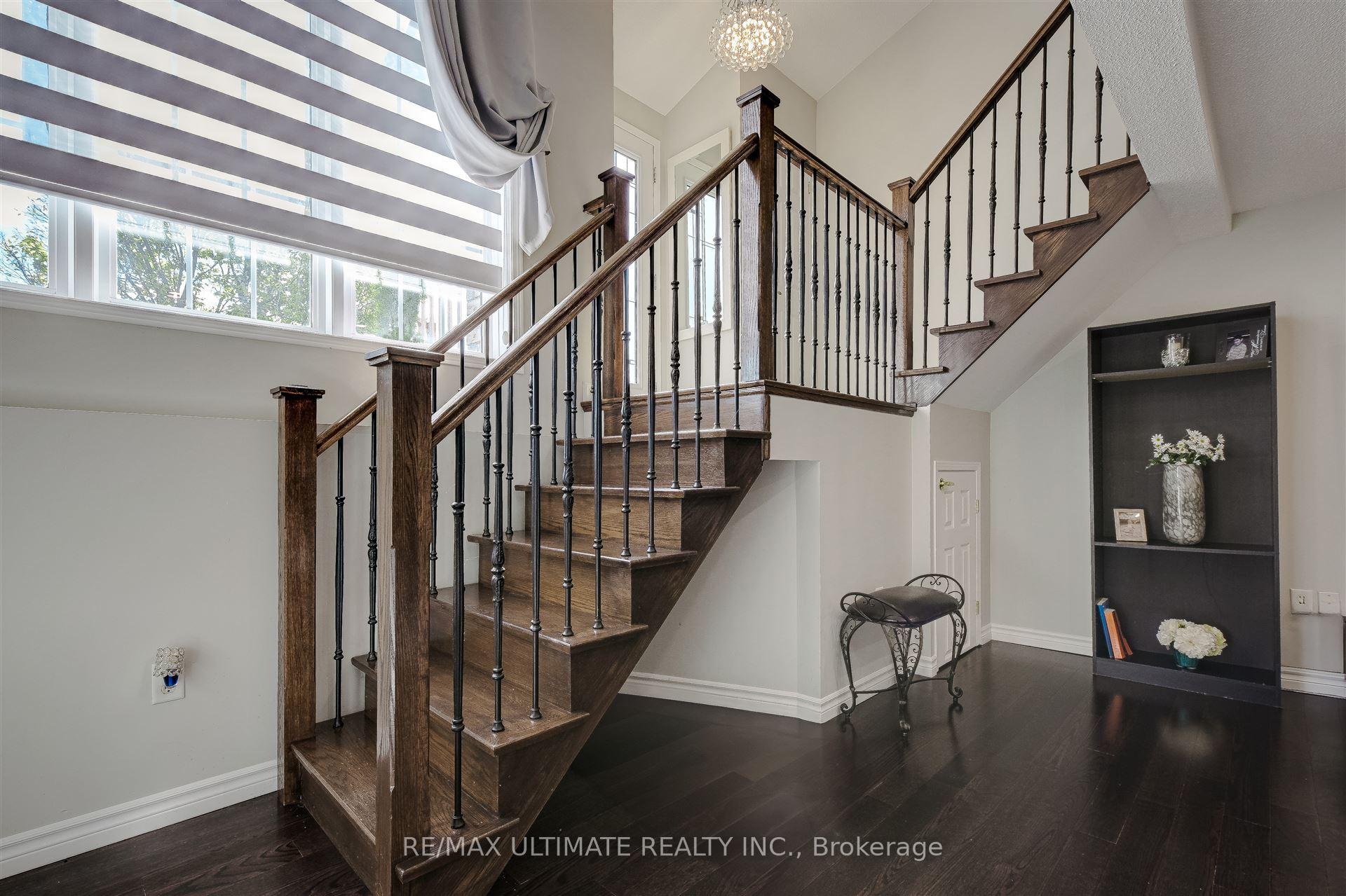 Photo 9 of 158 Hanmer Street E, Barrie, East Bayfield — HOMEH