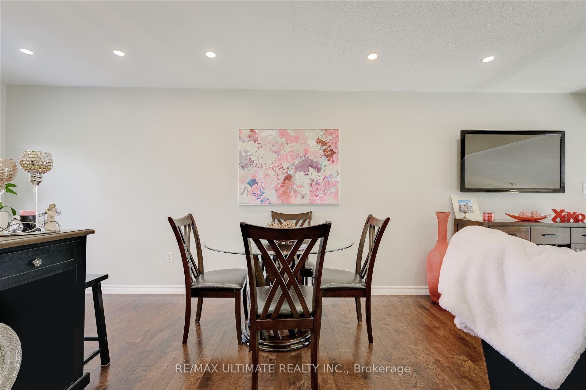 Photo 14 of 158 Hanmer Street E, Barrie, East Bayfield — HOMEH