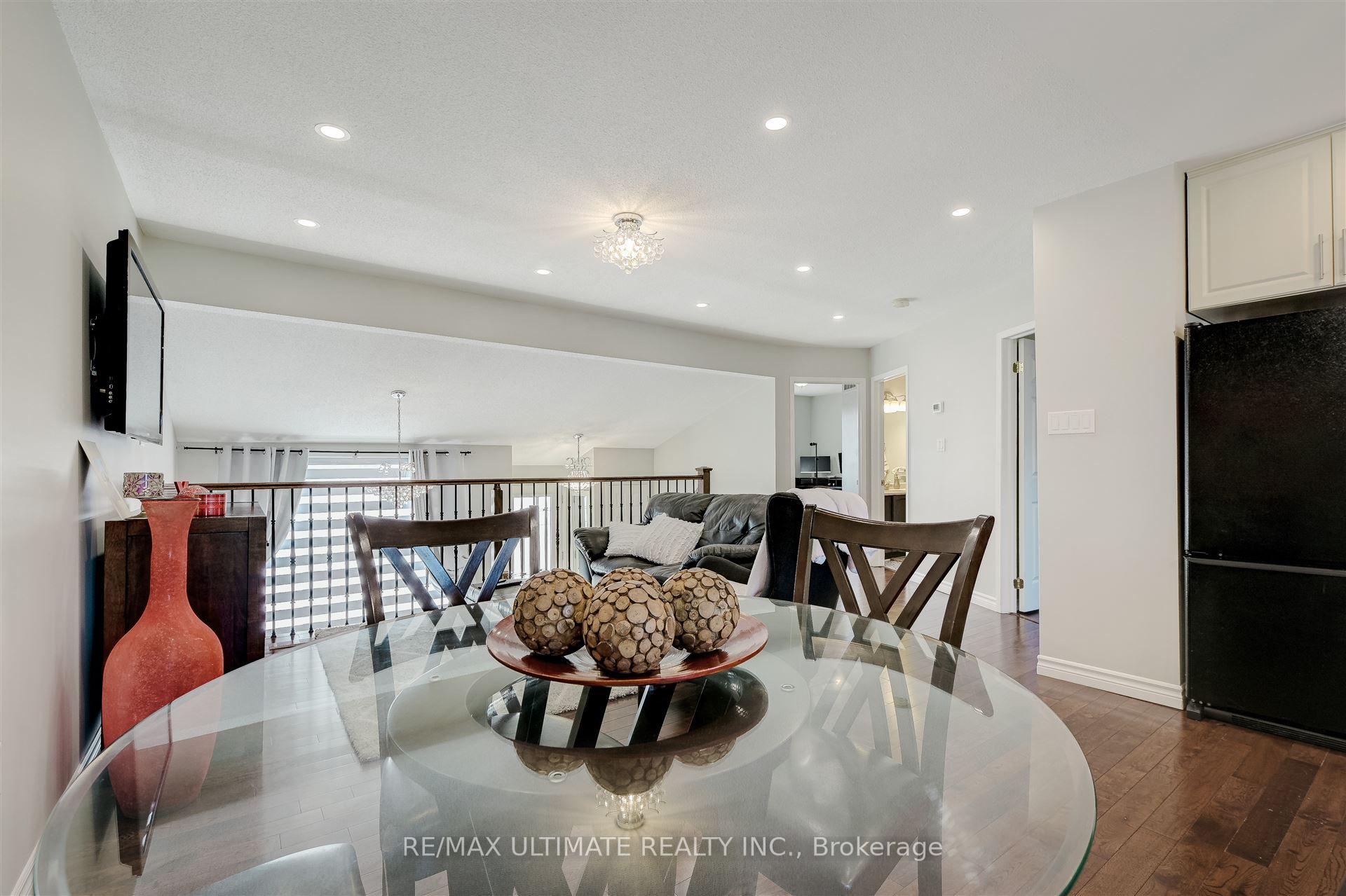 Photo 15 of 158 Hanmer Street E, Barrie, East Bayfield — HOMEH