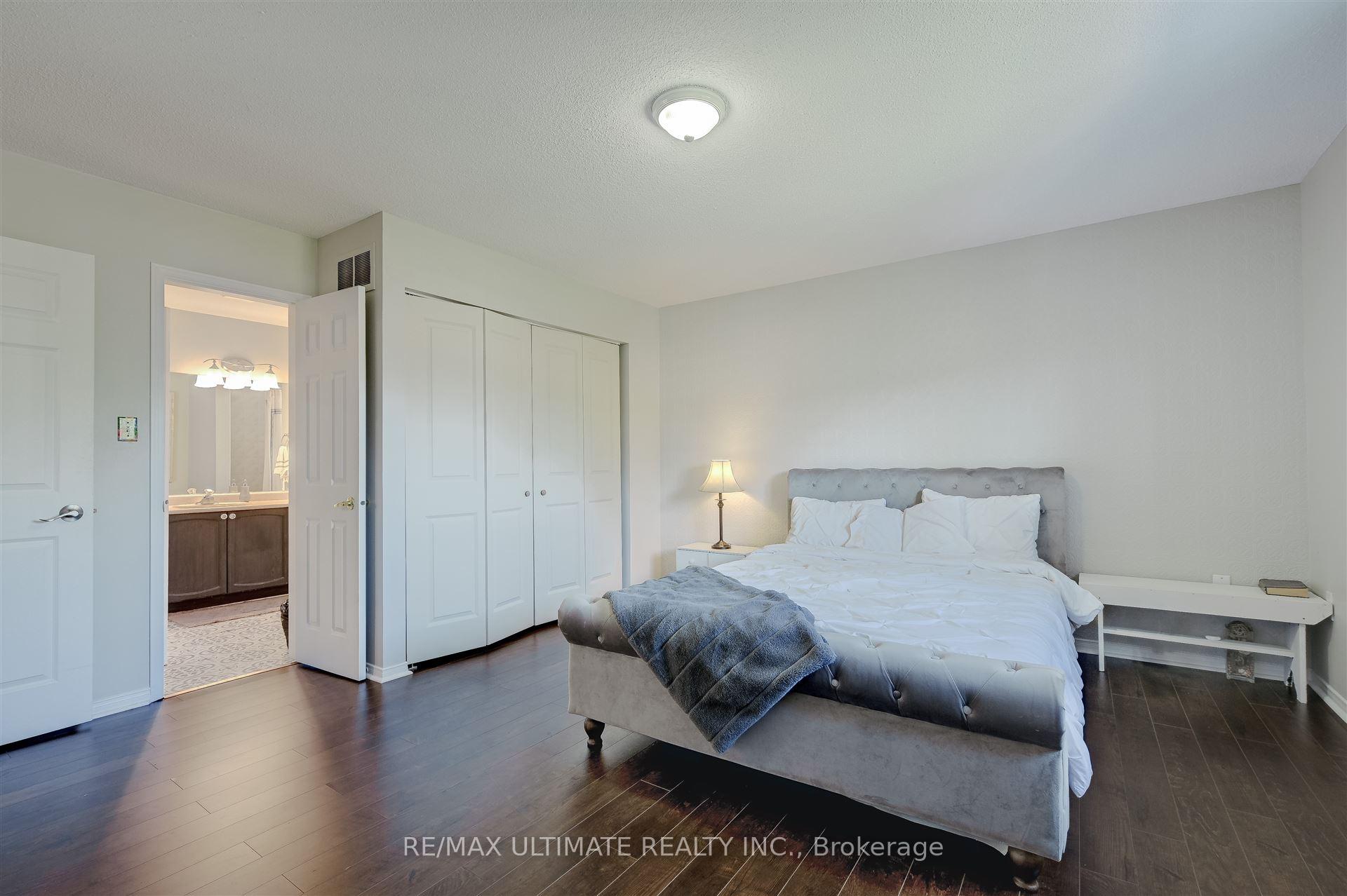 Photo 25 of 158 Hanmer Street E, Barrie, East Bayfield — HOMEH