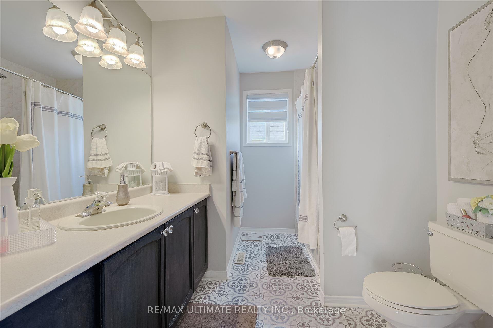 Photo 26 of 158 Hanmer Street E, Barrie, East Bayfield — HOMEH