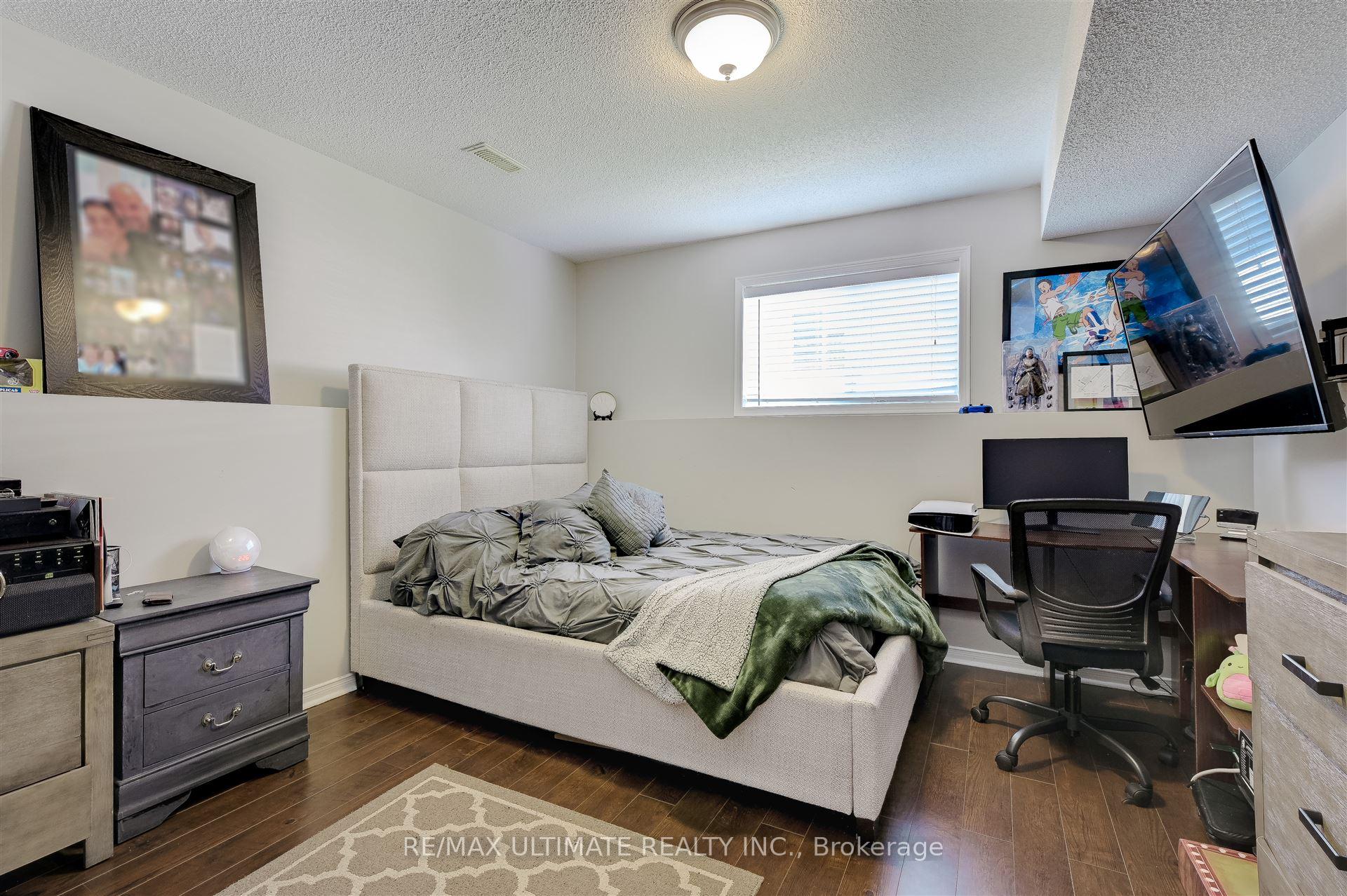 Photo 27 of 158 Hanmer Street E, Barrie, East Bayfield — HOMEH