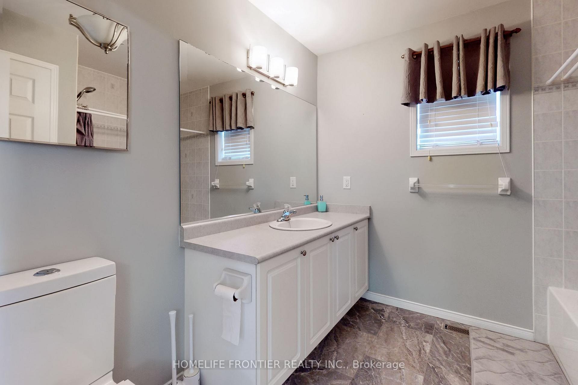 Photo 33 of 48 Patrick Drive, Barrie, Painswick South — HOMEH