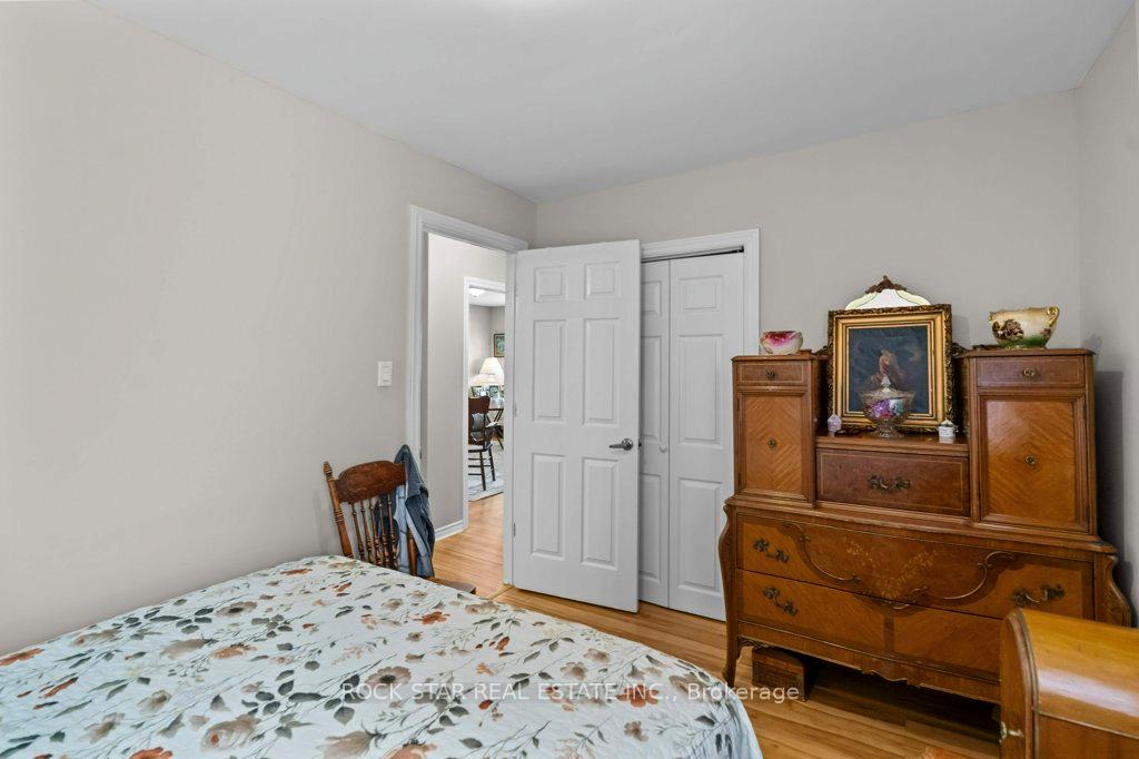 Photo 12 of 81 Grass Avenue, St. Catharines, Downtown — HOMEH