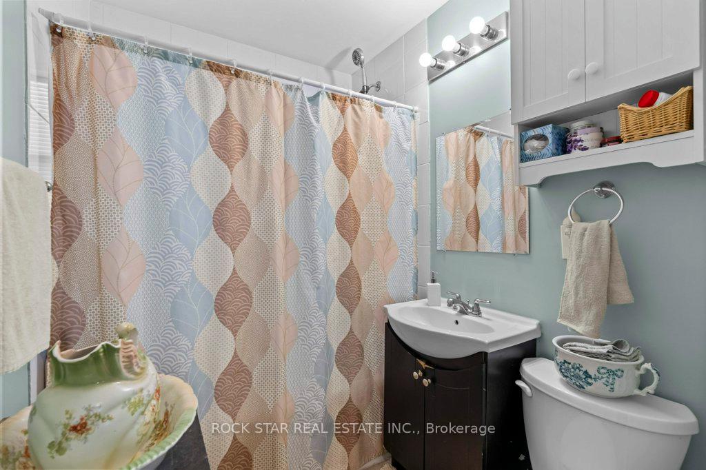 Photo 13 of 81 Grass Avenue, St. Catharines, Downtown — HOMEH