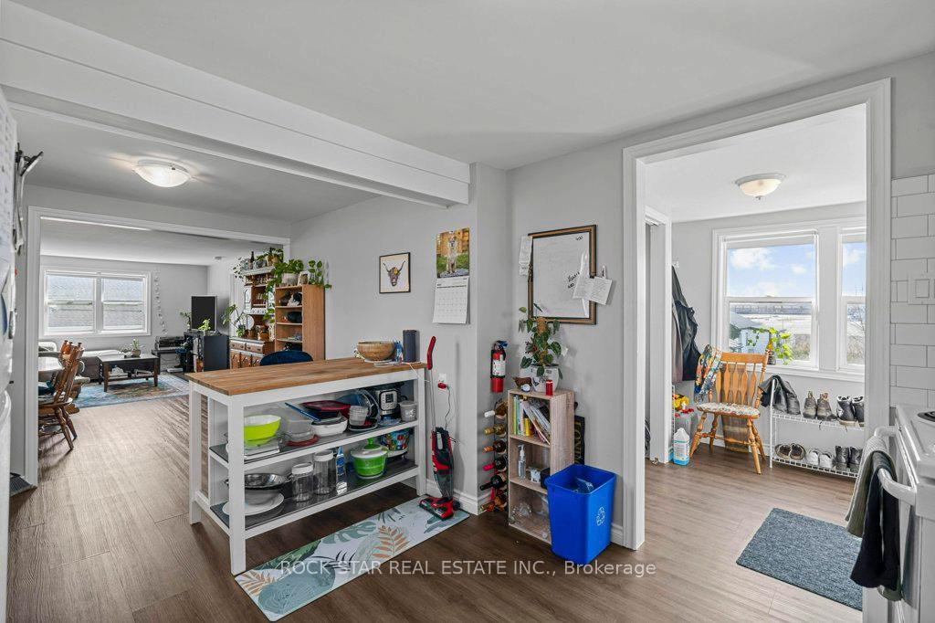 Photo 18 of 81 Grass Avenue, St. Catharines, Downtown — HOMEH
