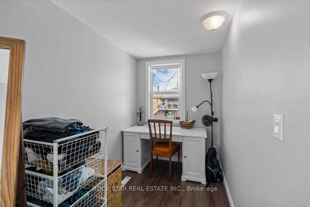 Photo 26 of 81 Grass Avenue, St. Catharines, Downtown — HOMEH